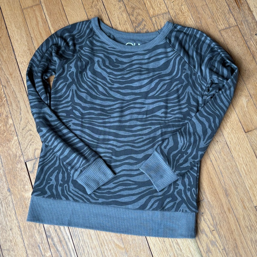 Women's Green Zebra-Print Crewneck Sweatshirt